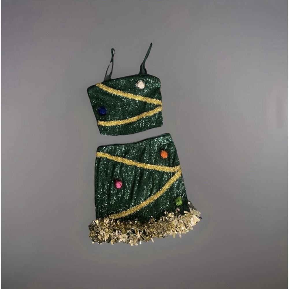 Love On A Women’s Green 2 Piece Cute Christmas Outfit Sexy Skirt Crop Top NWT